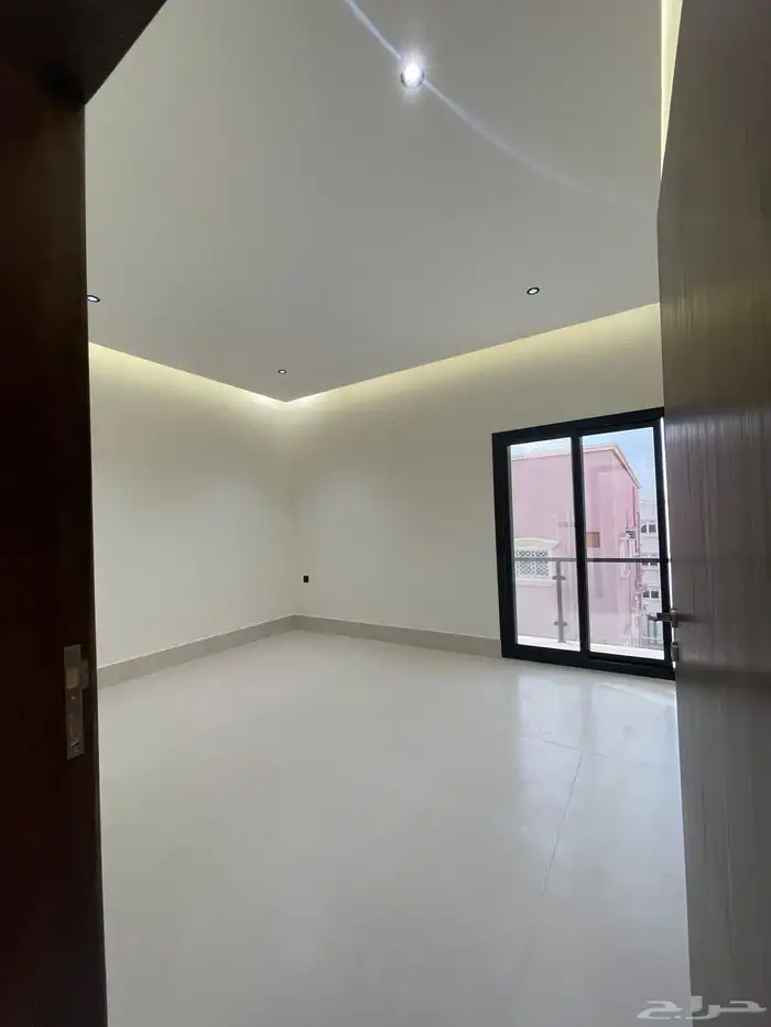 للبيع فيلا دوبلكس تشطيب راقي بحي الضيافه خميس مشيط 29