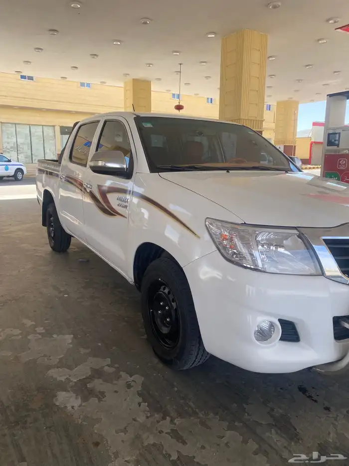 هايلوكس موديل 2014 قير مكينه شرط وكالة الموقع وادي الدواسر 0