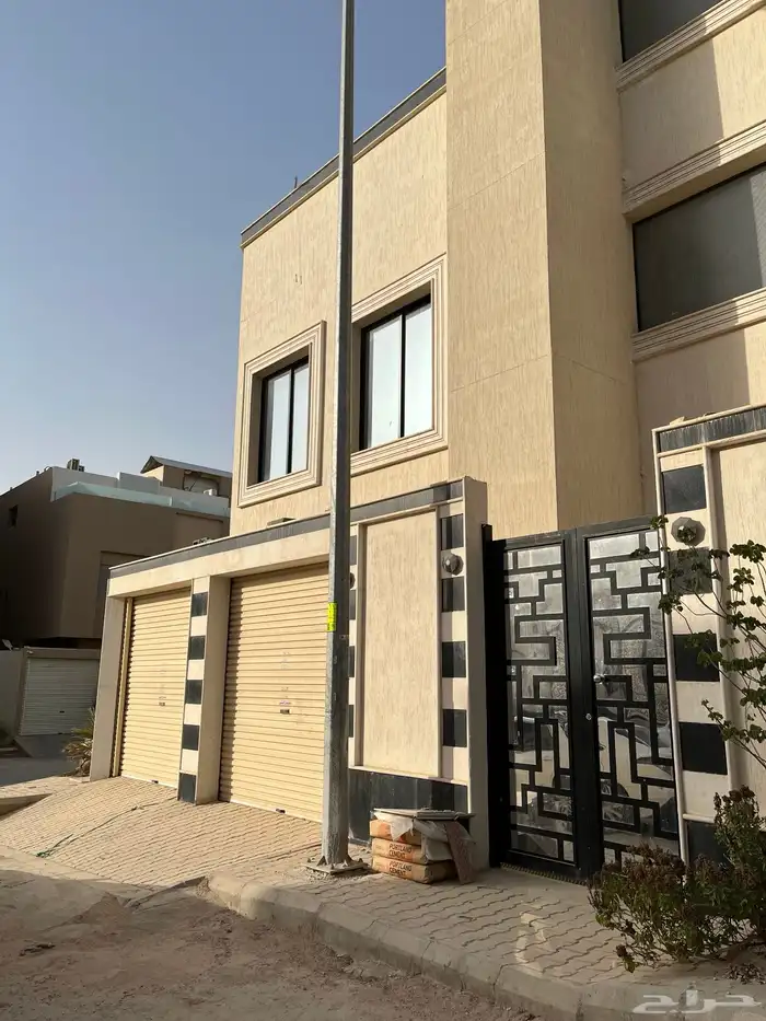 دور للبيع   حي النرجس For sale 0