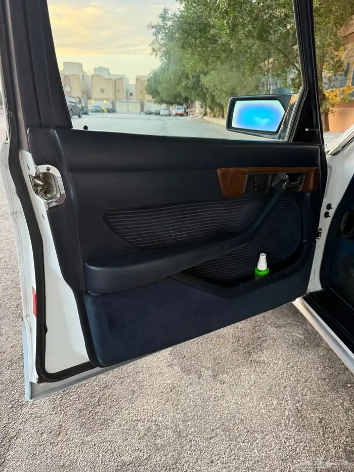 مرسيدس s500 1985 19