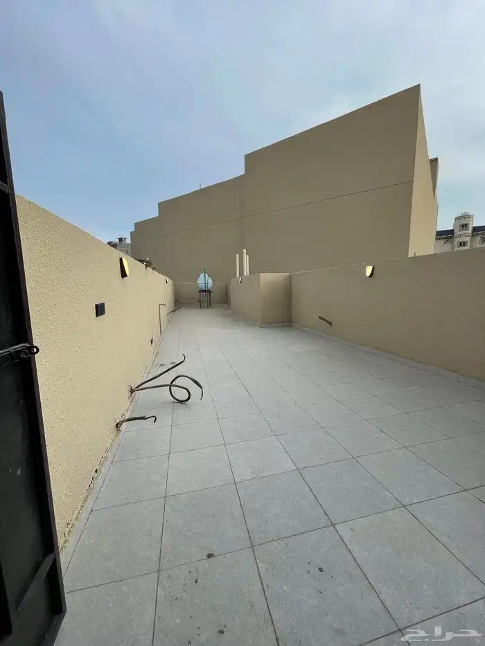 للبيع شقق مودرن تشطيب راقي بالمحاله ابها بسعر 500 الف 9