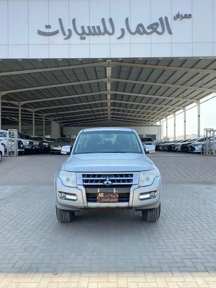 ميتسوبيشي باجيرو GLS 1