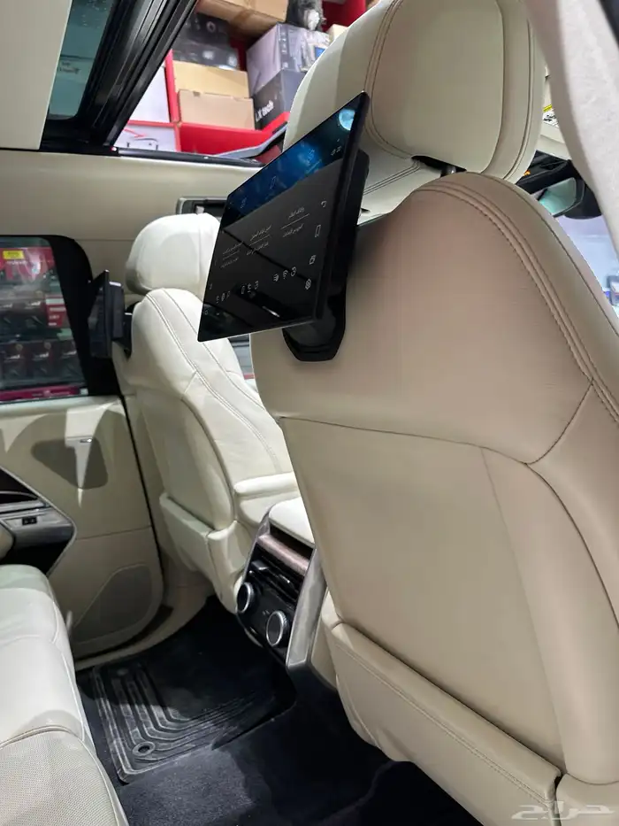 شاشات رنج روفر 2025 خليه شكل ومقاس وكاله 11.4 1