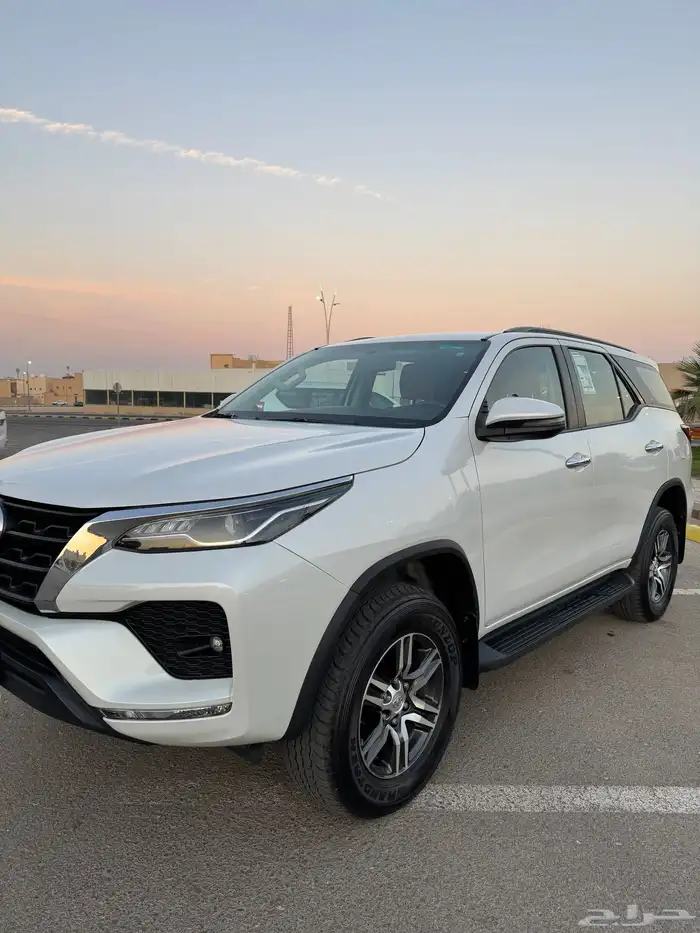 فورشنر 2023 6 سلندر VX سعودي 31