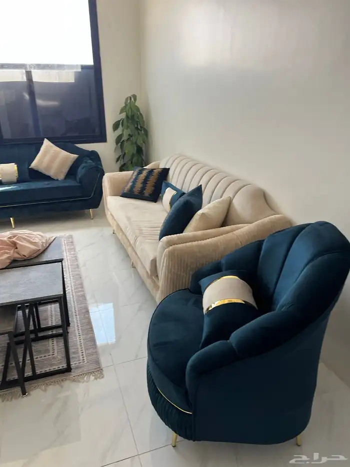 كنب للبيع جديد استخدام اشهر فقط 13