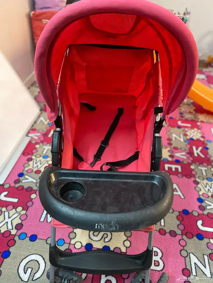 عربة أطفال بسعر مميز بحالة الجديد 3