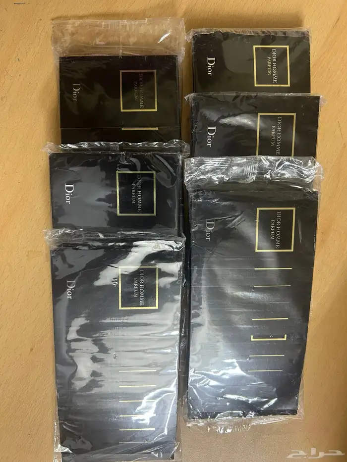 عطر ديور هوم بارفيوم 1 مل 6 درزن   مباع 0