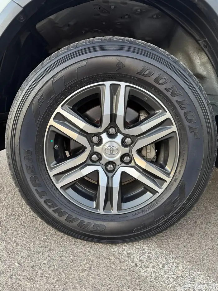 فورشنر 2023 6 سلندر VX سعودي 47