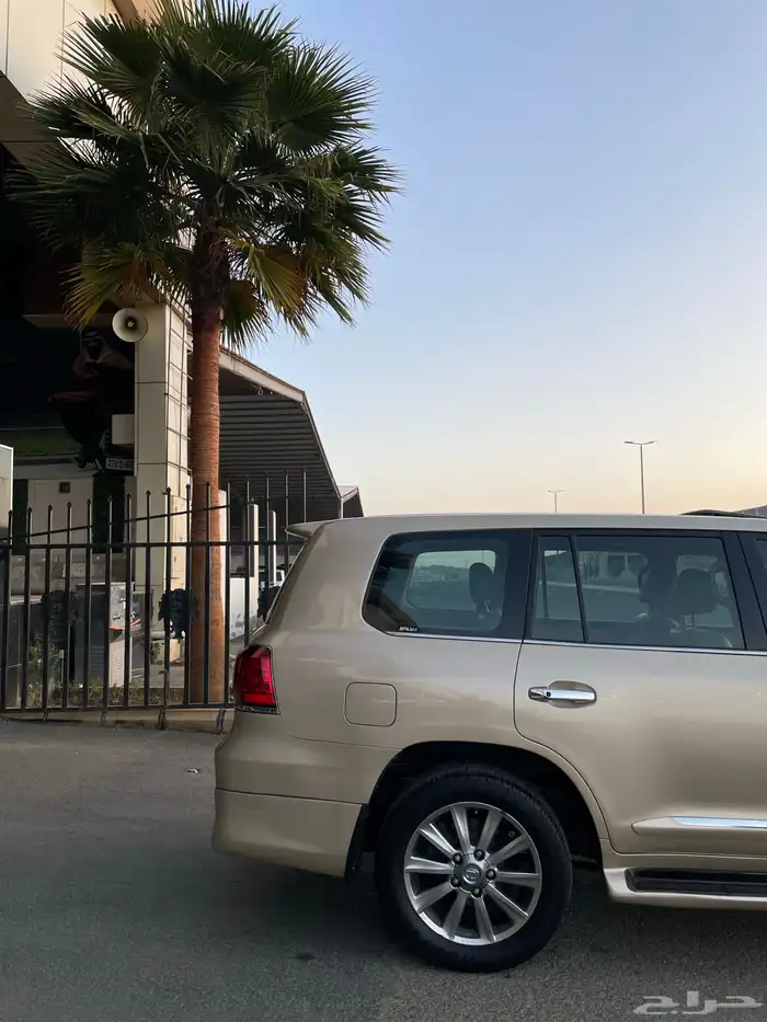 جيب لكزس فل 36