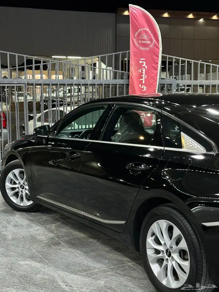 كيا K8 نص فل 2022 اسود لدى معرض(عبيد الرشيدي) 7