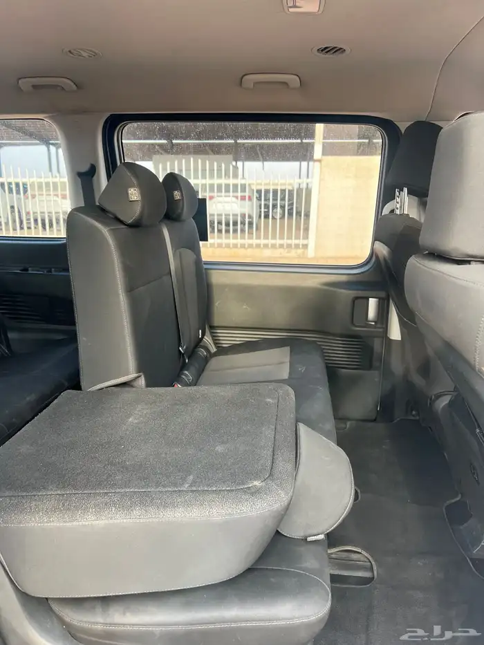 فان هونداي ستاريا 13