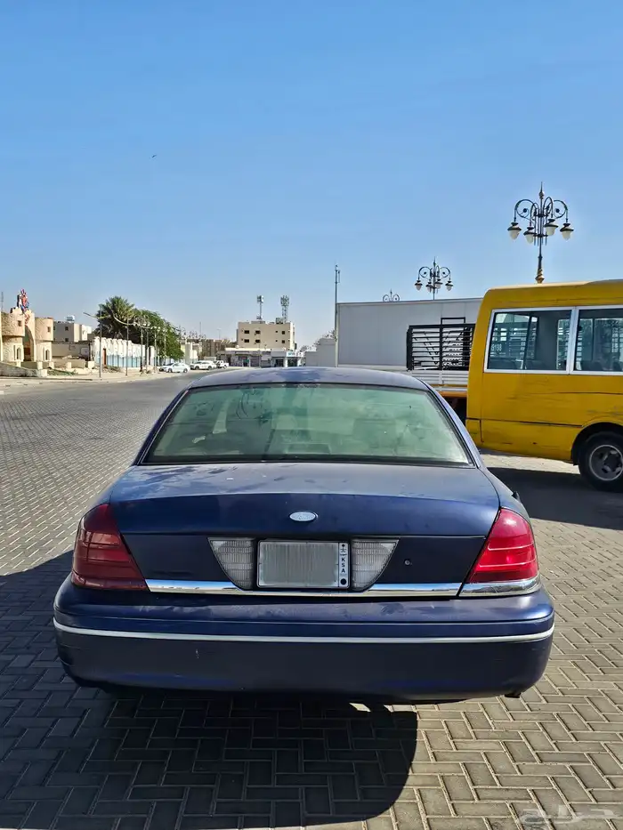 فورد فكتوريا 2005 1