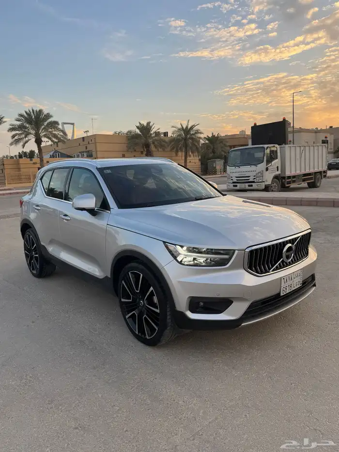فولفو XC40 T5 Inscription اعلى فئة 2