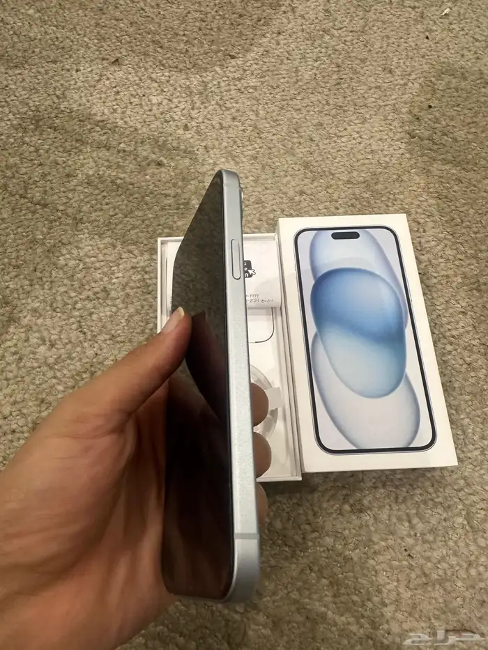 للبيع ايفون 15 بلس 128 جيجا اللون ابيض 3