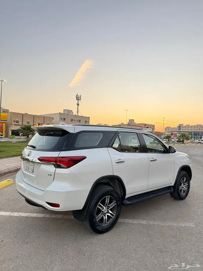 فورشنر 2023 6 سلندر VX سعودي 14