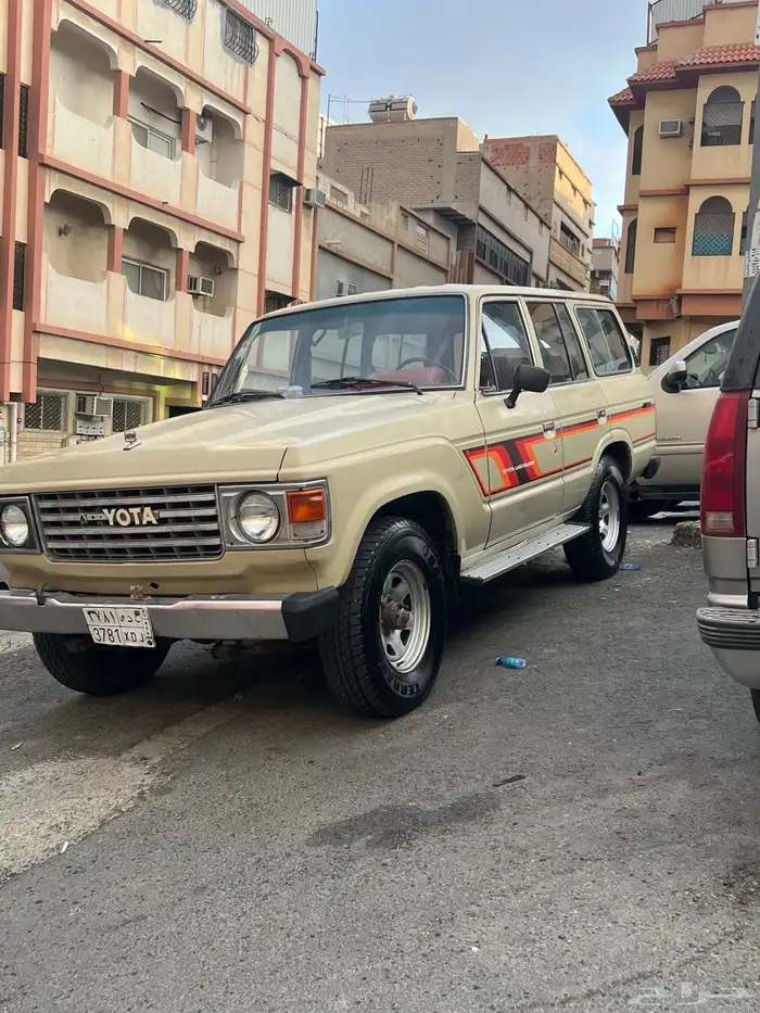 جيب تويوتا مديل 81 4