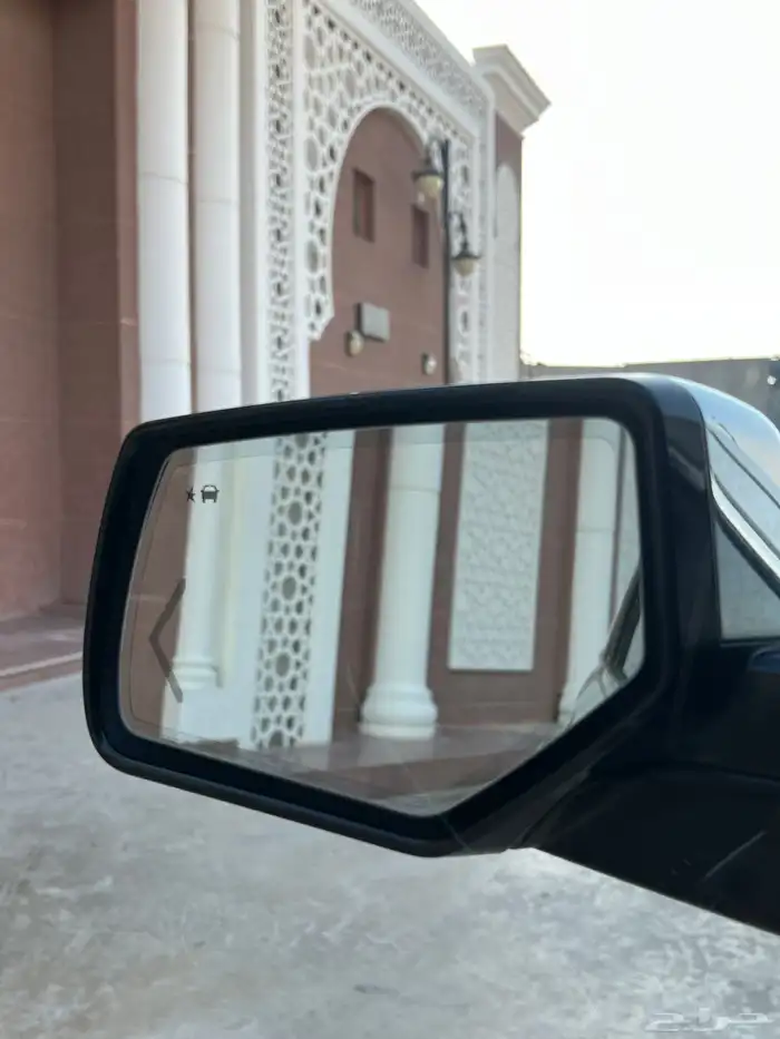 تاهو LTZ 2015 (( مخزن )) شبه جديد 54