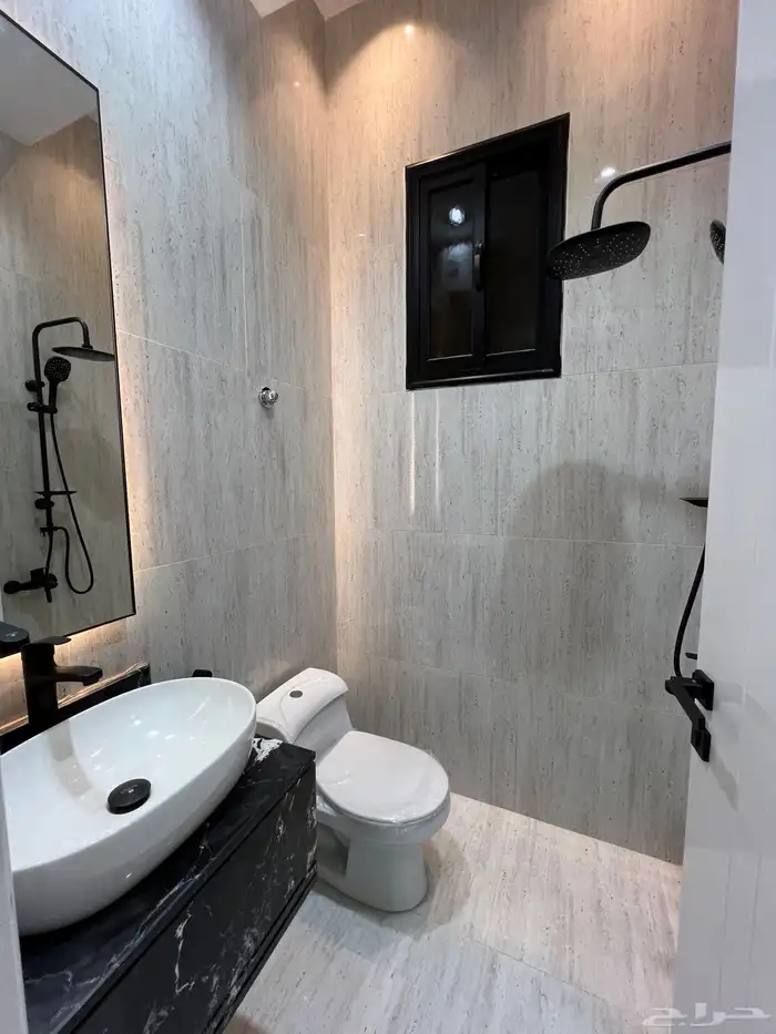 للبيع شقة علويه نظام دور من 6 غرف وسطح خاص بالخميس 500 الف 17