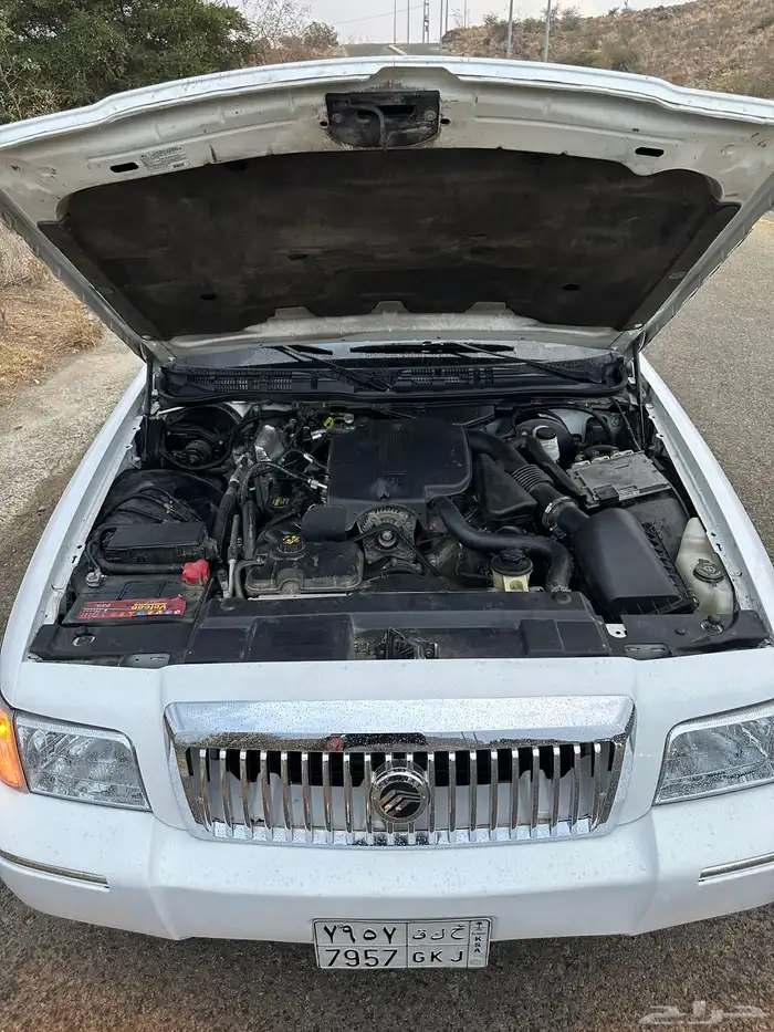 فورد جراند ماركيز 2011 نظييف شرط 11