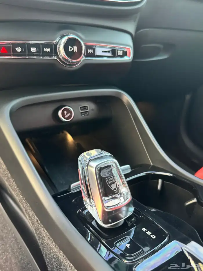 فولفو XC40 T5 Inscription اعلى فئة 16