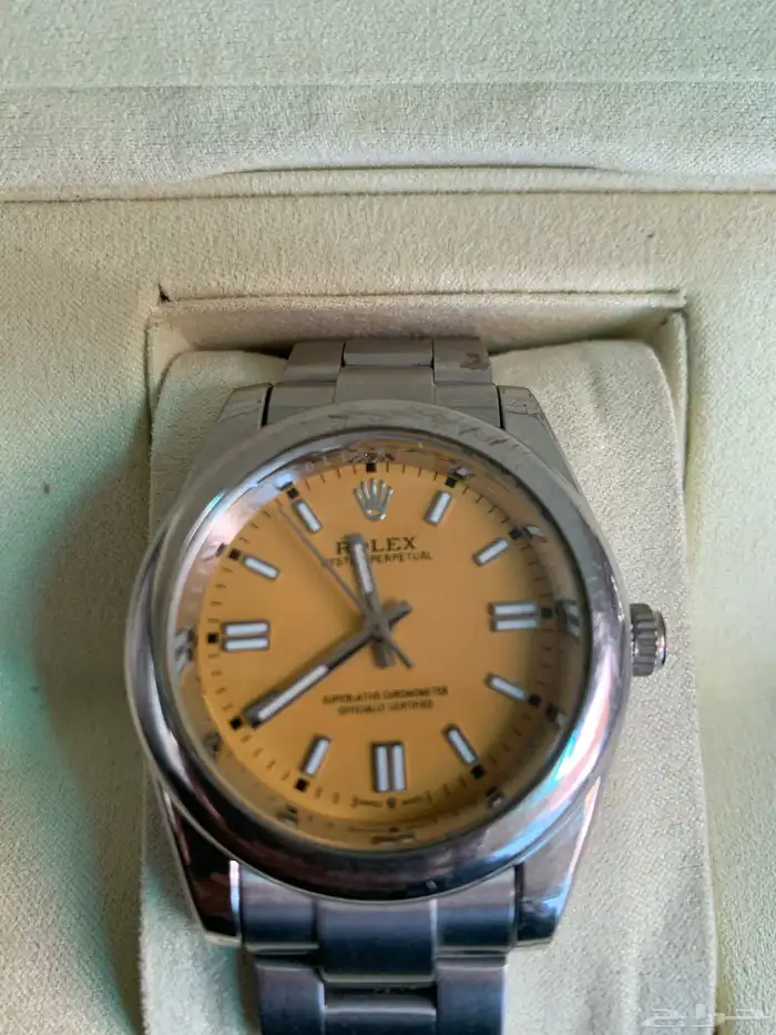 ساعه رولكس اصليه ومعها ضمانها وملحاقتها 2