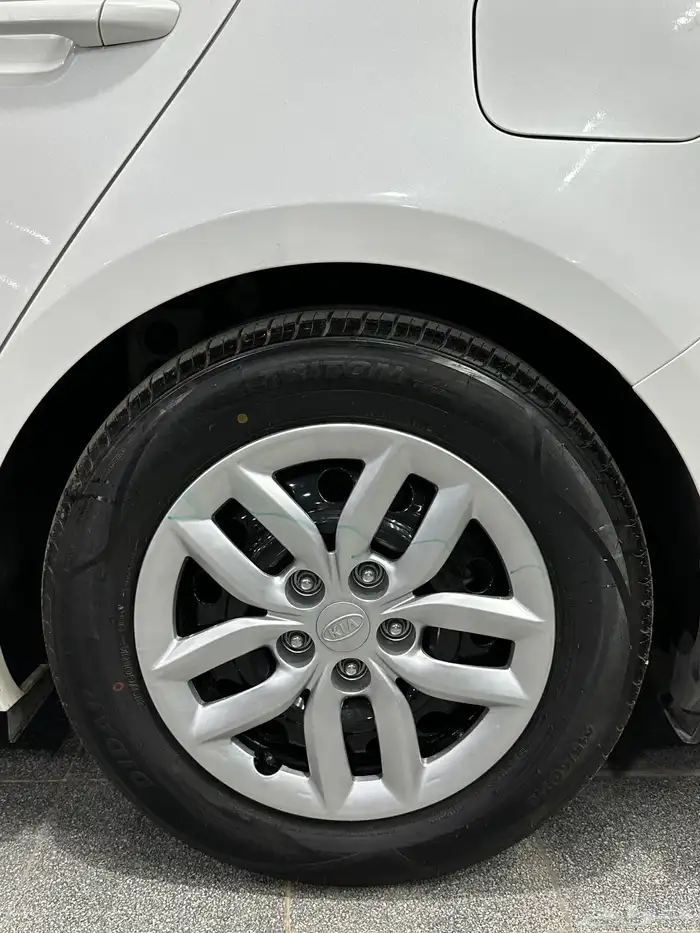 كيا اوبتيما 2020 لؤلؤي لدى معرض(عبيد الرشيدي) 21