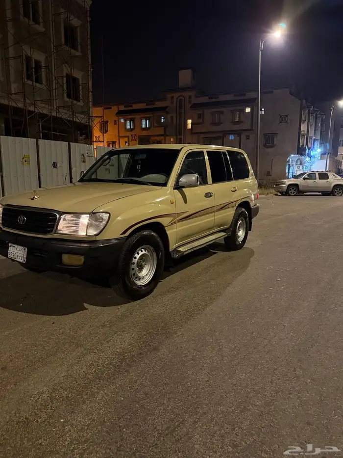 صالون 2001 للبيع 4