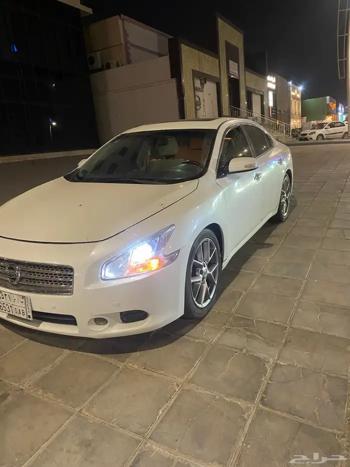 للبيع مكسيما 2010 0