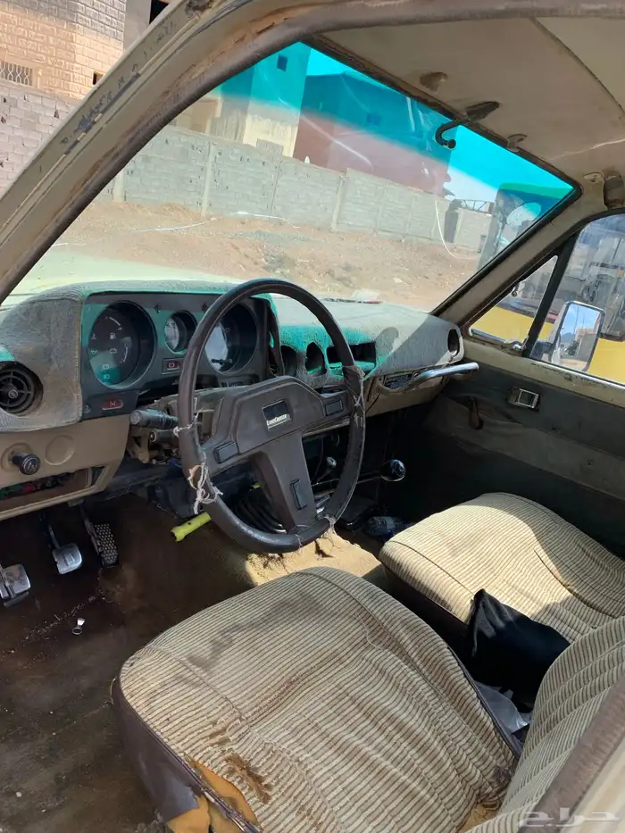 جيب لاندكروزر تايوتا مديل 1984 غير مجدد ولا مفحوص 4