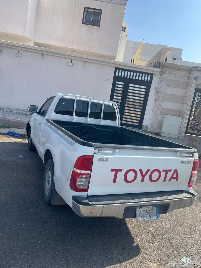 نوع هايلكس ممشى 600جته صدمه الوجهيه خفيف شاصي سليم 3