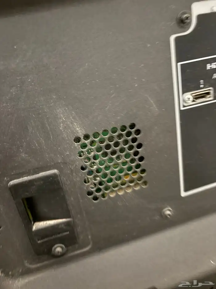 تلفزيون قديم يشتغل كويس الي يبي يعطيني سعر اقل يجي 2