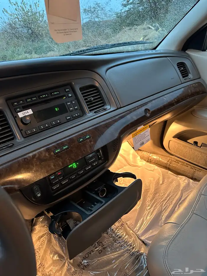 فورد جراند ماركيز 2011 نظييف شرط 25