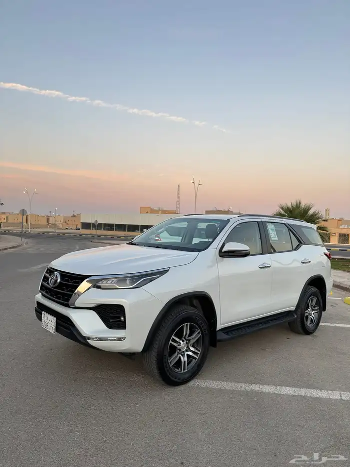 فورشنر 2023 6 سلندر VX سعودي 27