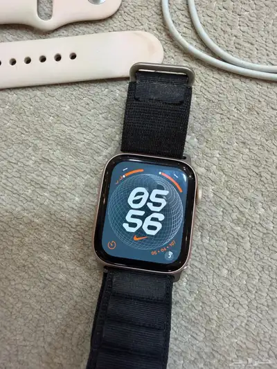 ساعة أبل index