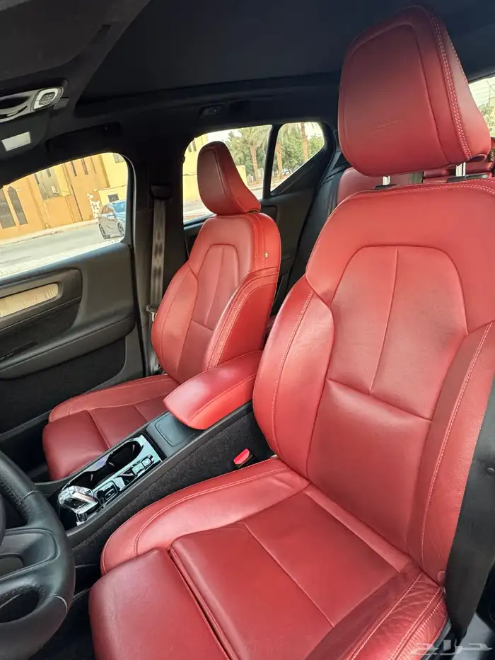 فولفو XC40 T5 Inscription اعلى فئة 11