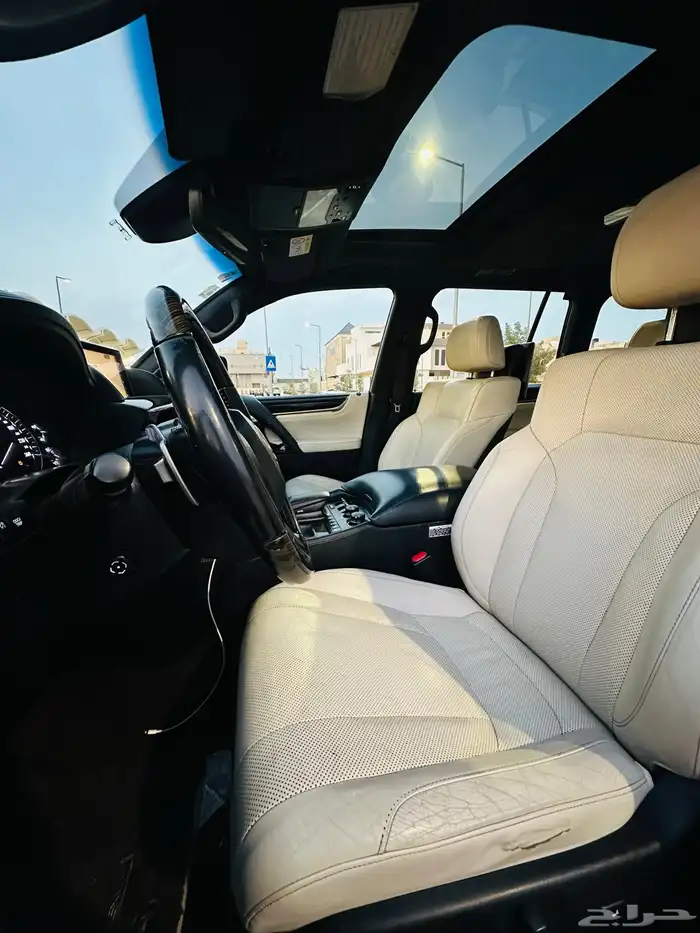 للبيع لكزس LX570s الموديل 2018 محركات وكاله السعر 225000 19