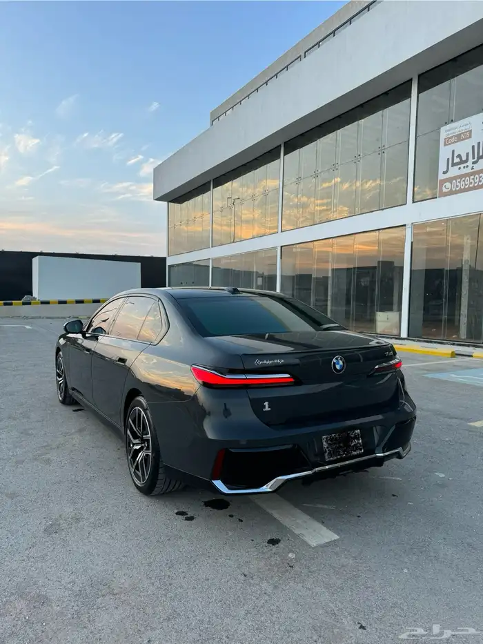 بي ام 2023 كت ام 735 6