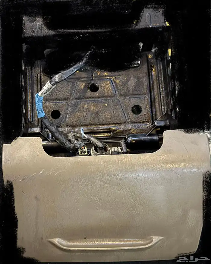 للبيع قطع لينكون تاون كار 1998-2002 4