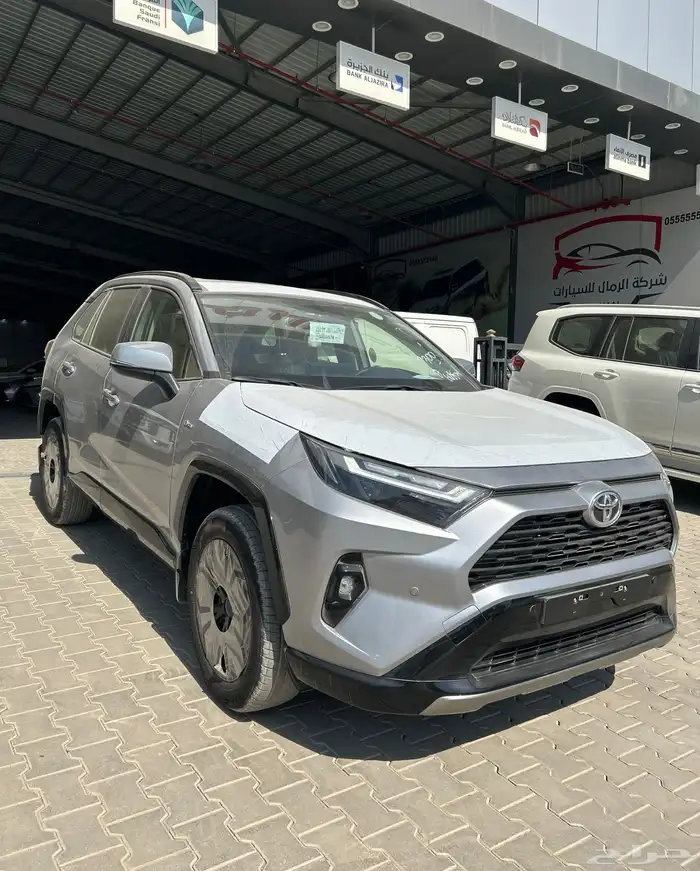 تويوتا راف فور XLE هايبرد 2025 فتحه فضي 127650 شامل الضريبة 1