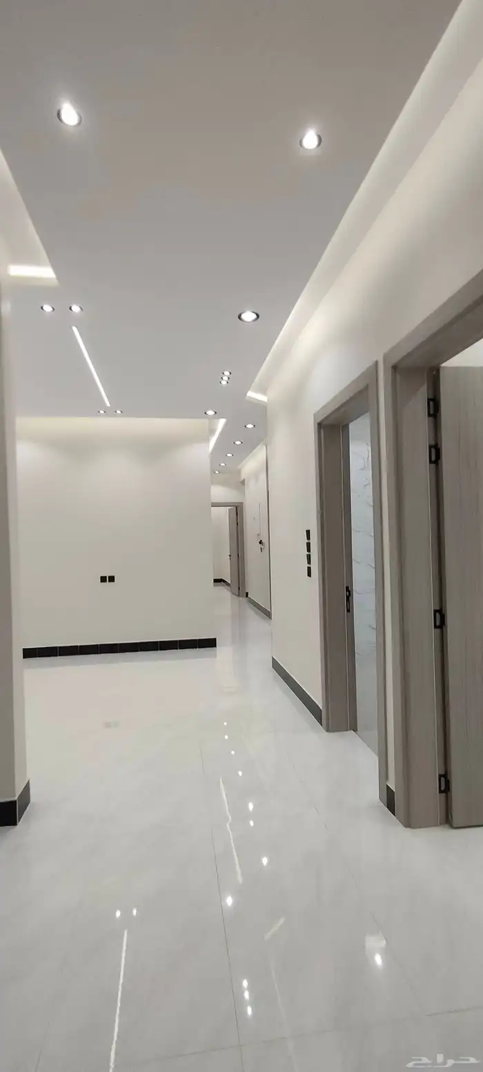 للبيع ارواف علويه وشقق ارضية موقع مميز تشطيبات فاخرة 10