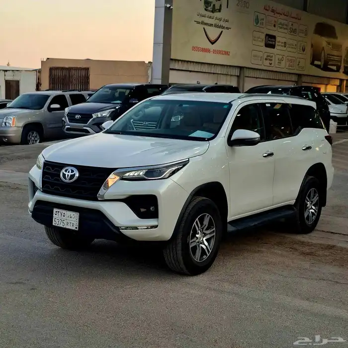 تويوتا فورشنر VX موديل 2023 ( 6 سلندر) 3