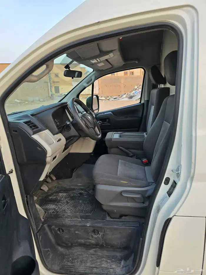 تويوتا هايس باص سقف عالي ثلاجة موديل 2022 4