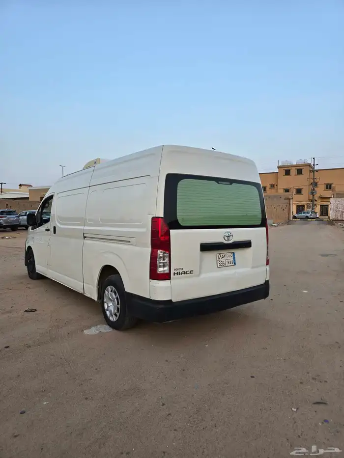 تويوتا هايس باص سقف عالي ثلاجة موديل 2022 5