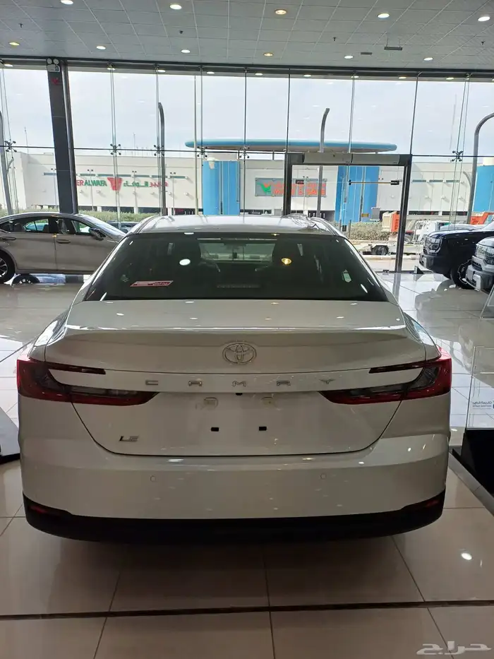 تويوتا كامري LE بنزين 2