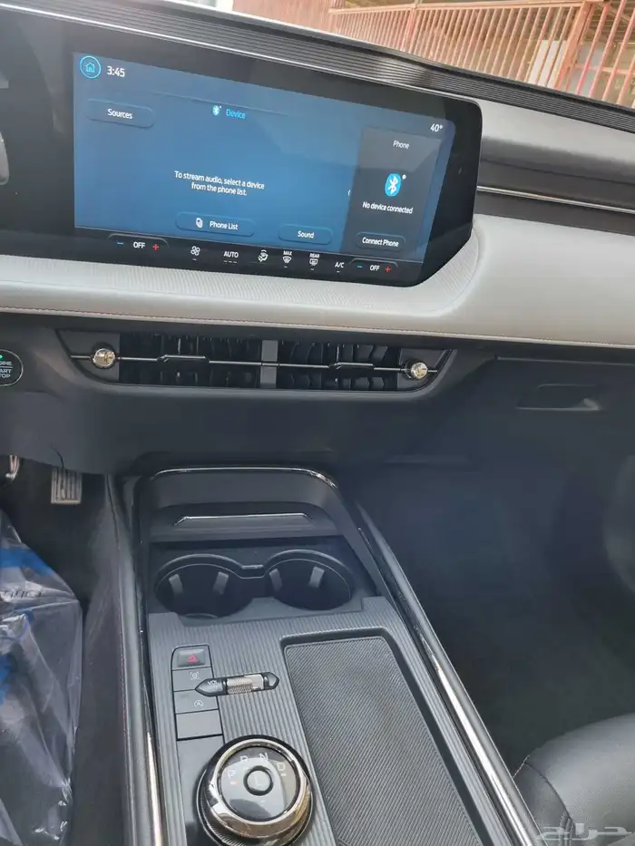 فورد تورس ترند 2023 6