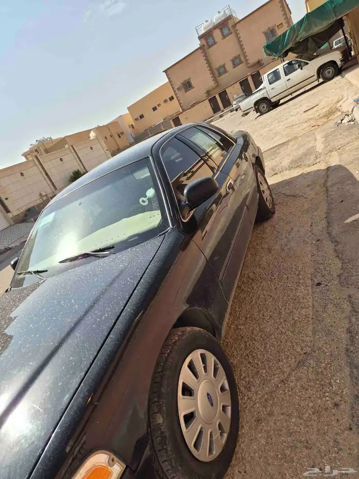 فورد بوليسي 2010 3