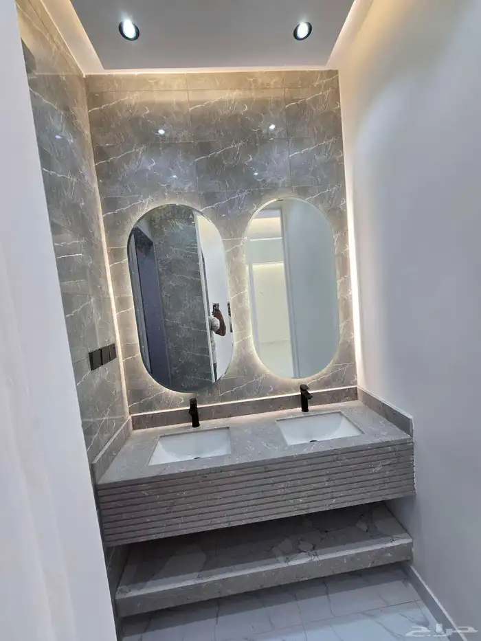 للبيع روف علوى بحوش ومدخل سياره شمال التضامن 7