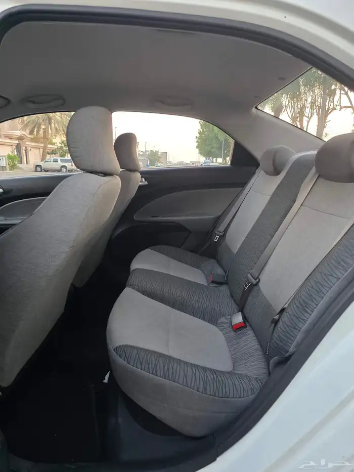 كيا بيجاس 2023 13