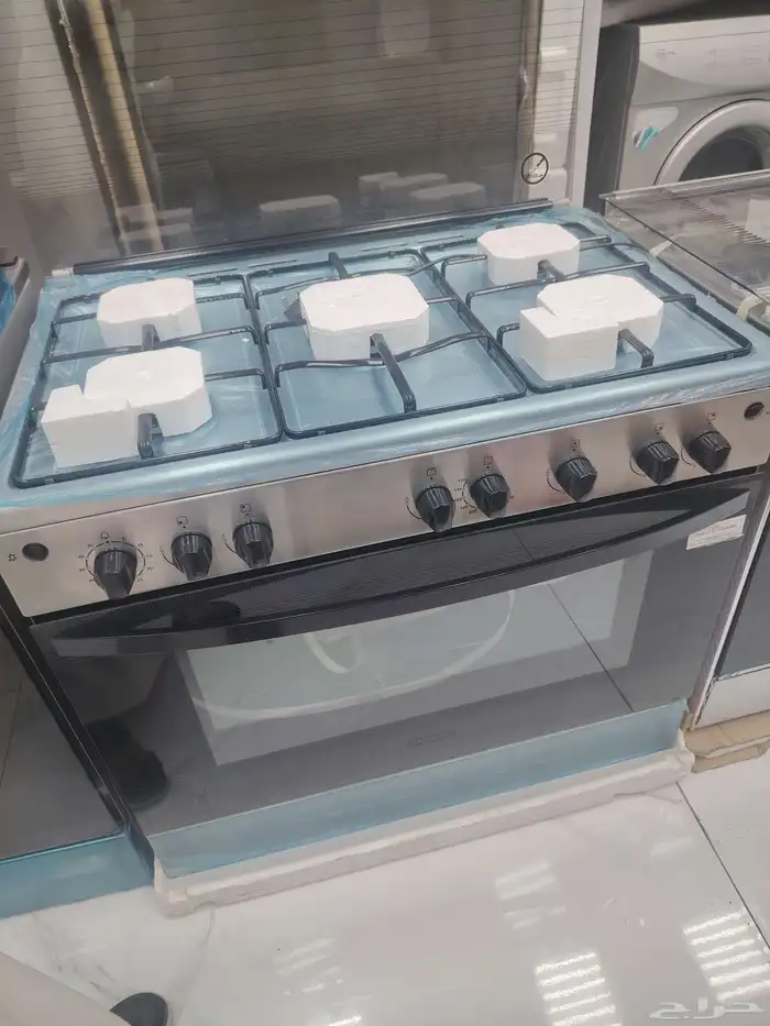 فرن غاز فريجيدير 60 90 سم 5 عيون سيلفر بواجهة استيل ستوك 1