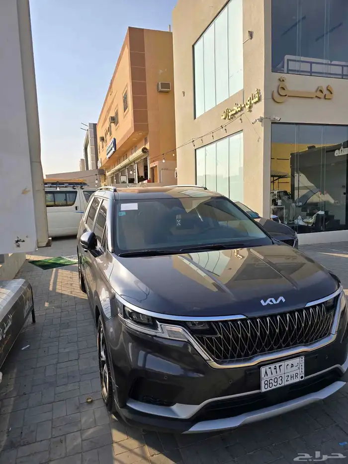كيا كرنفال 2023 ديزل وارد كوري نظيف شبه وكالة 1